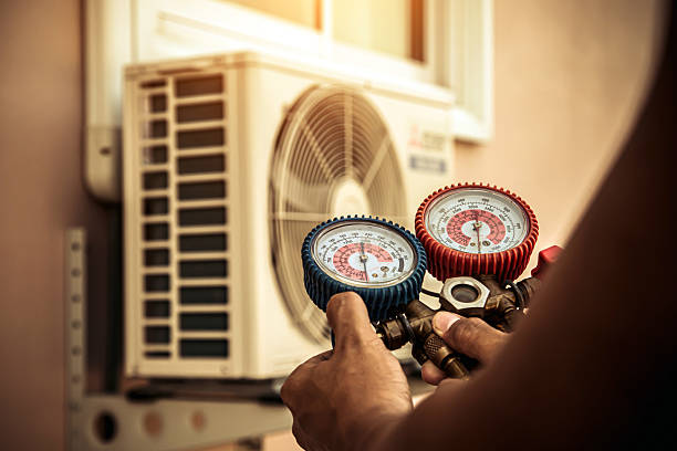 Professional Hvac Installation technician working in Jacksontown, OH